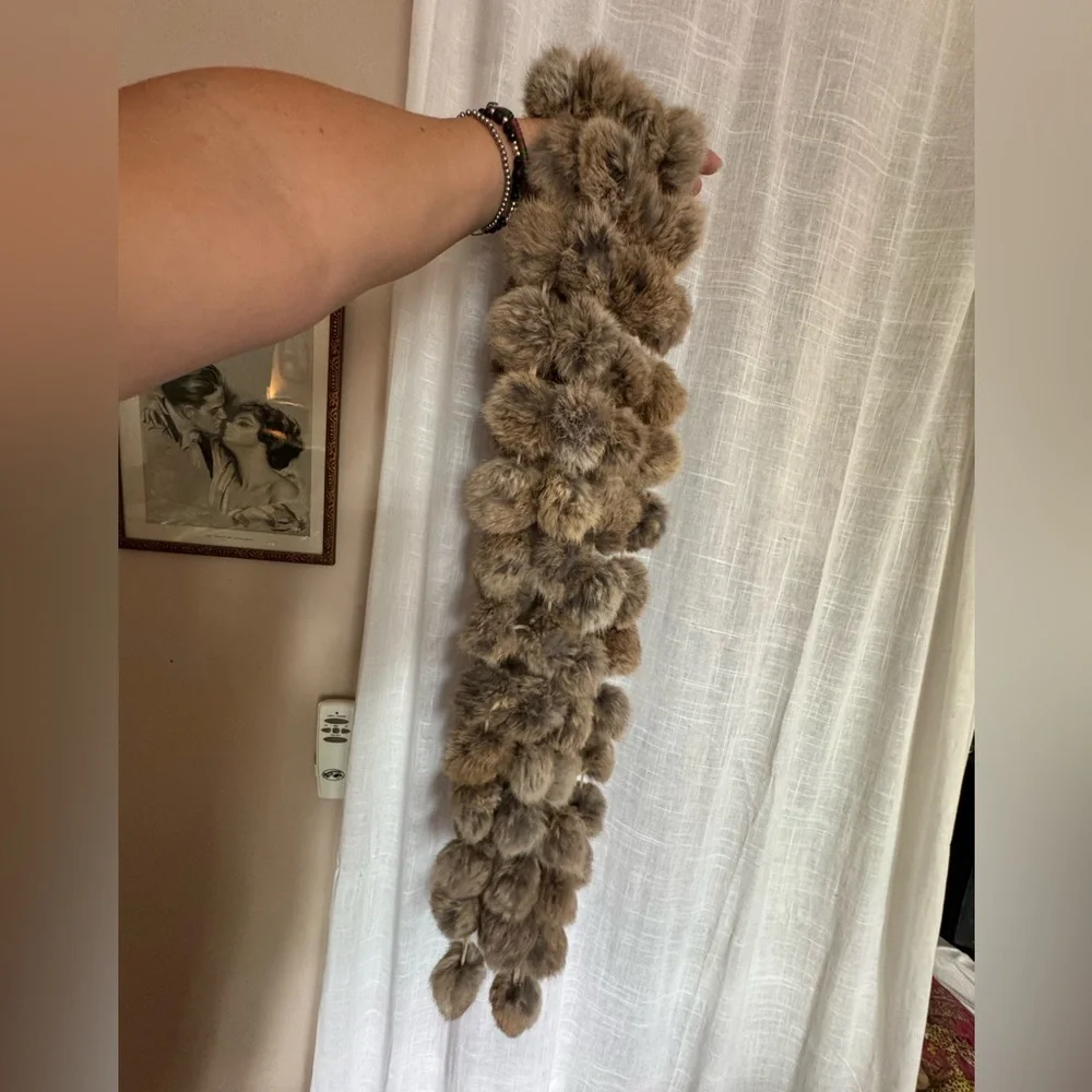 REAL RABBIT Fur Pom Pom Scarf